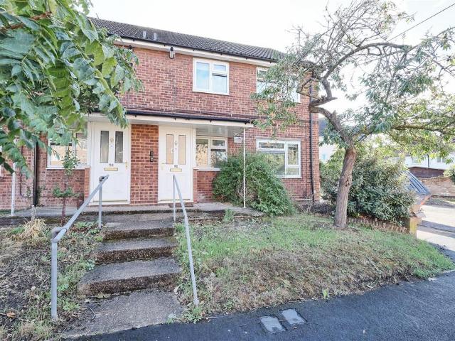 1 bedroom maisonette for sale