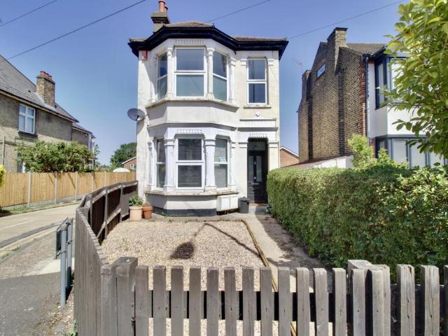 1 bedroom maisonette for sale