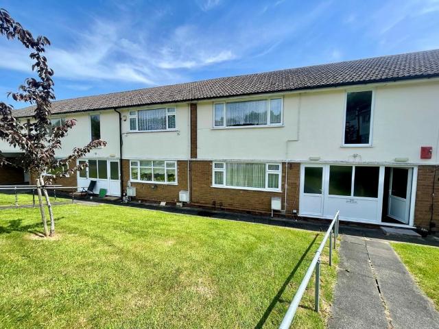 1 bedroom maisonette for sale