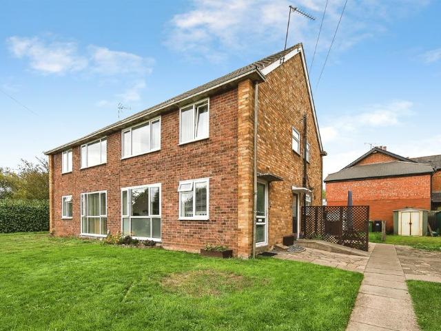 2 bedroom maisonette for sale