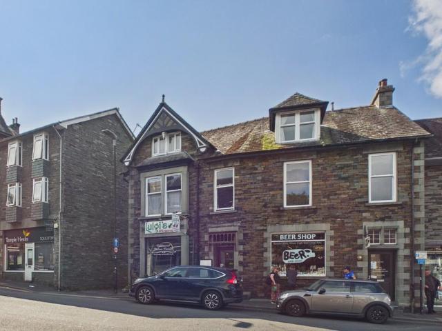 1 bedroom maisonette for sale