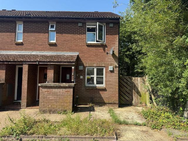 1 bedroom maisonette for sale
