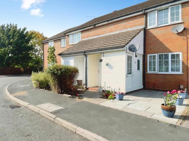 1 bedroom maisonette for sale