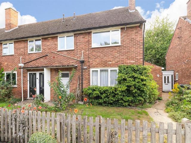 1 bedroom maisonette for sale