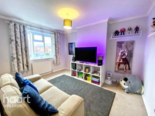 1 bedroom maisonette for sale