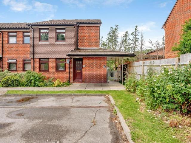 1 bedroom maisonette for sale