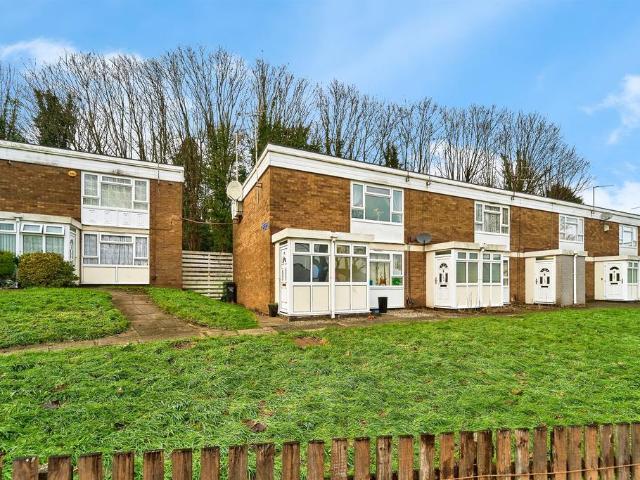 1 bedroom maisonette for sale