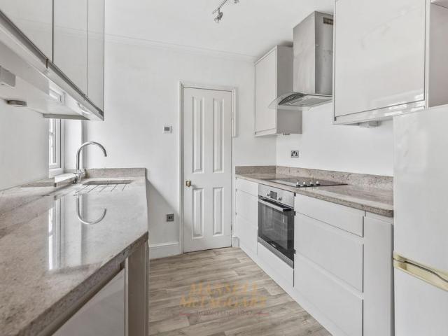 1 bedroom maisonette for sale