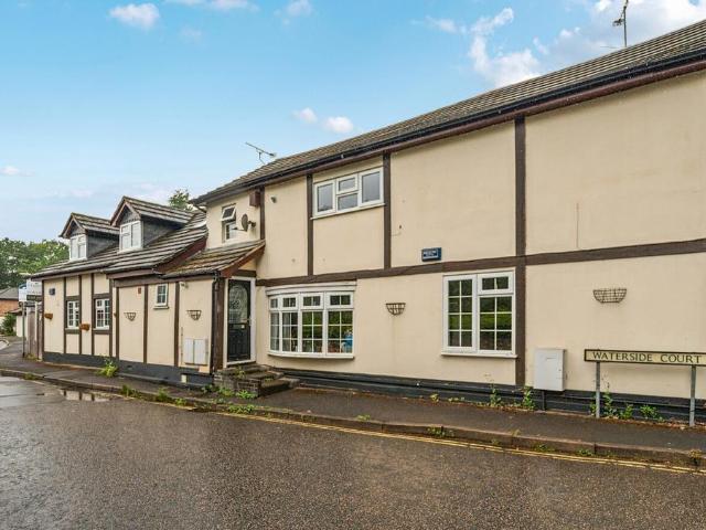 1 bedroom maisonette for sale