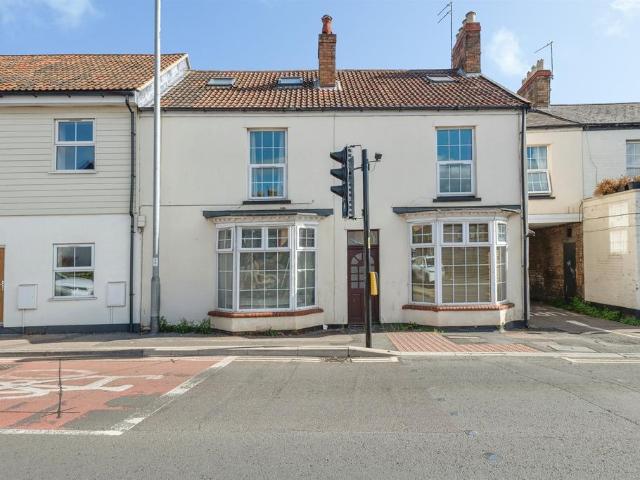 1 bedroom maisonette for sale