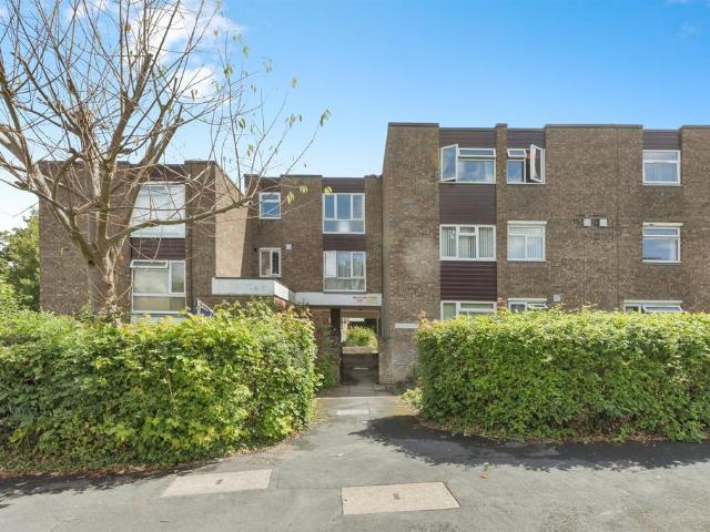 1 bedroom maisonette for sale
