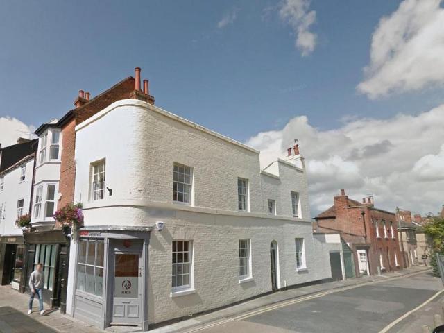 1 bedroom maisonette for sale