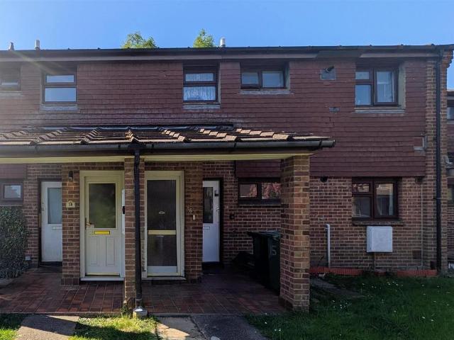 1 bedroom maisonette for sale