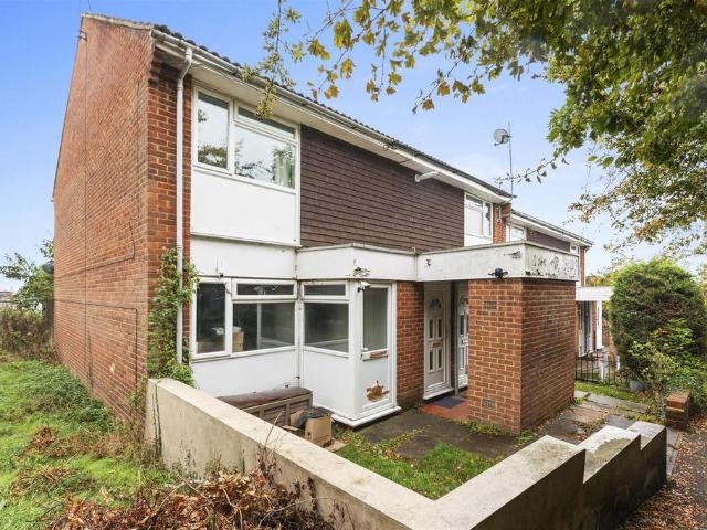 1 bedroom maisonette for sale