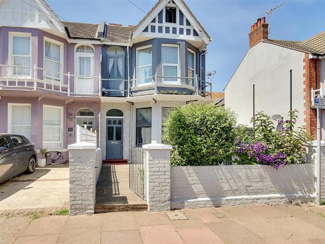 1 bedroom maisonette for sale