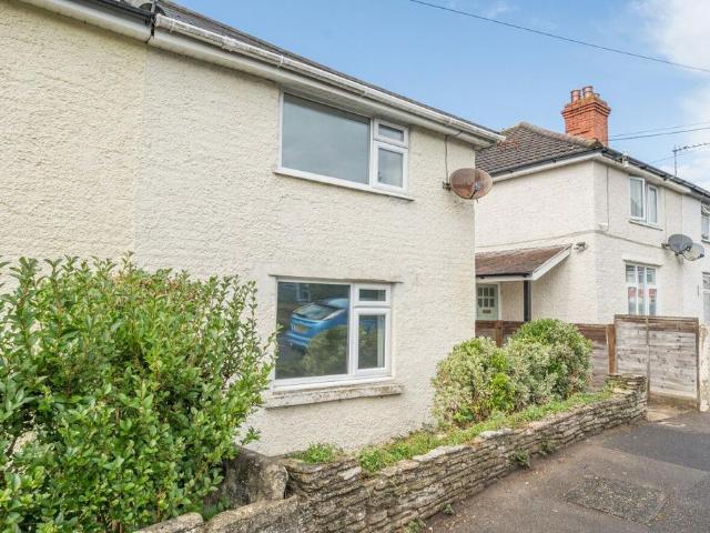 1 bedroom maisonette for sale