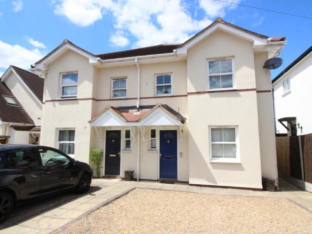 1 bedroom maisonette for sale
