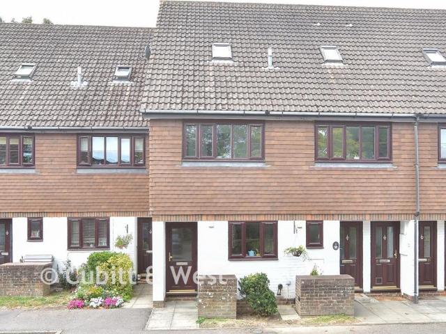 1 bedroom maisonette for sale