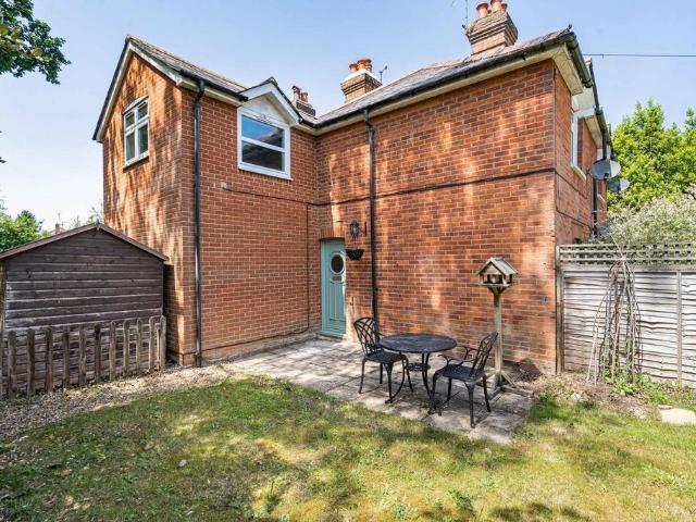 1 bedroom maisonette for sale