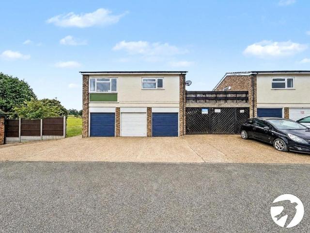 1 bedroom maisonette for sale
