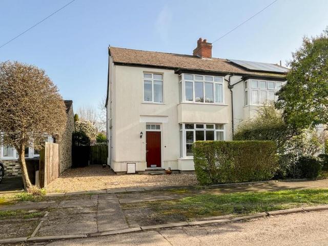 1 bedroom maisonette for sale