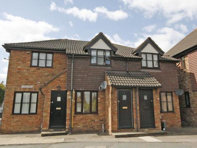 1 bedroom maisonette for sale