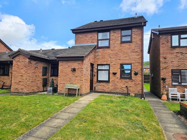 1 bedroom maisonette for sale