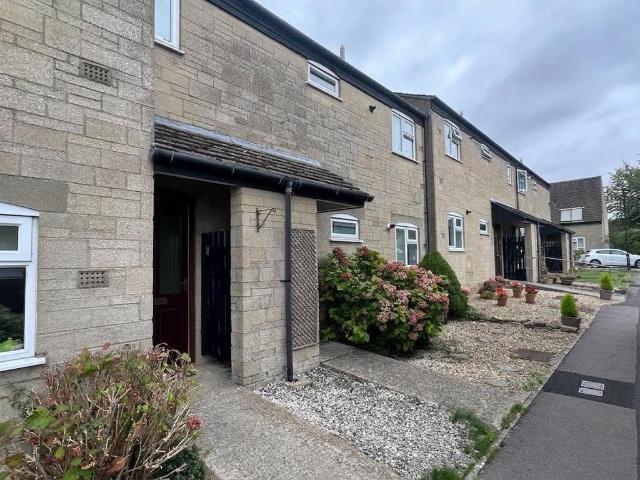1 bedroom maisonette for sale