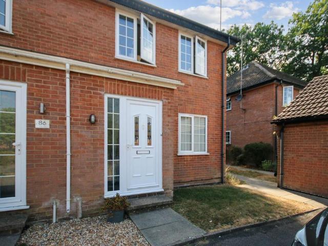 1 bedroom maisonette for sale