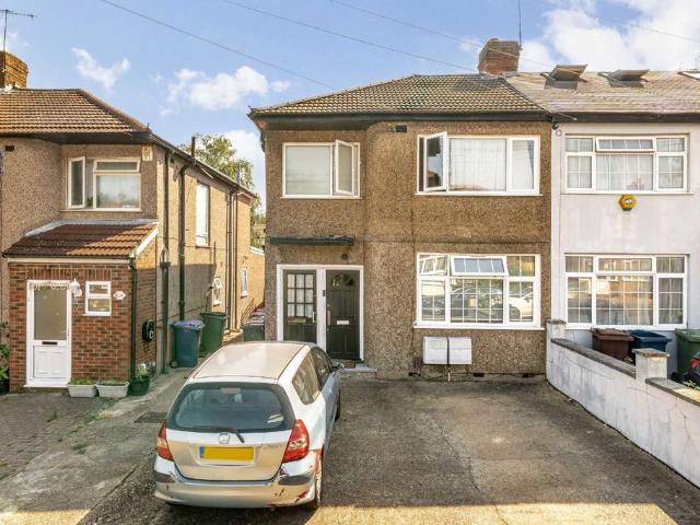 1 bedroom maisonette for sale