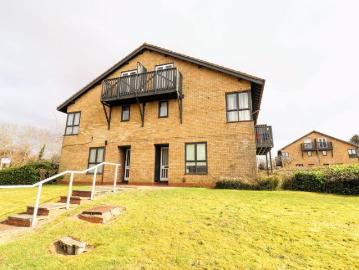 1 bedroom maisonette for sale