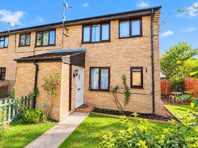 1 bedroom maisonette for sale