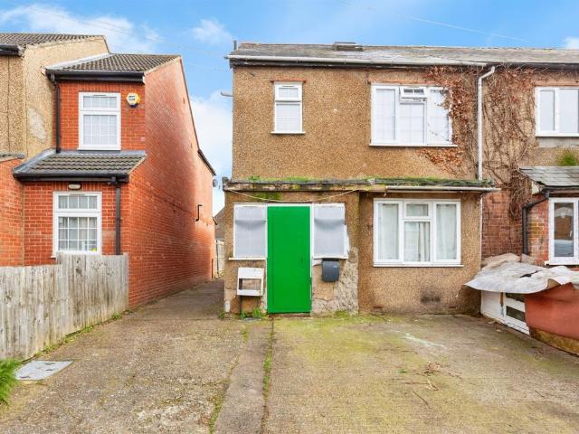 1 bedroom maisonette for sale