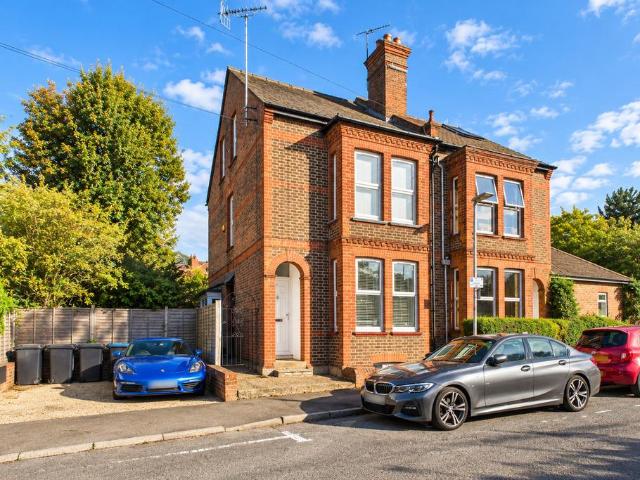 1 bedroom maisonette for sale