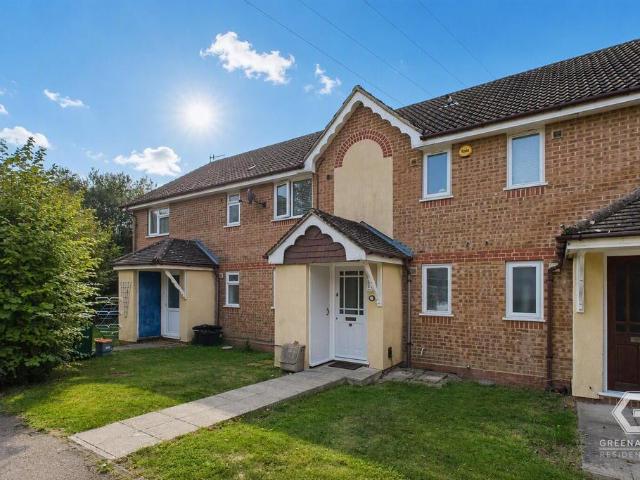1 bedroom maisonette for sale