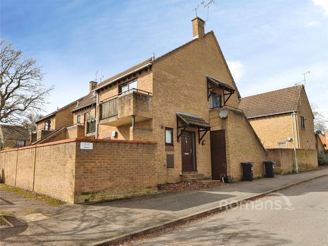 1 bedroom maisonette for sale