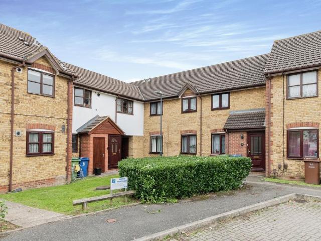 1 bedroom maisonette for sale