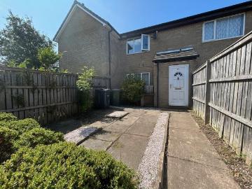 1 bedroom maisonette for sale