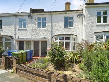 1 bedroom maisonette for sale