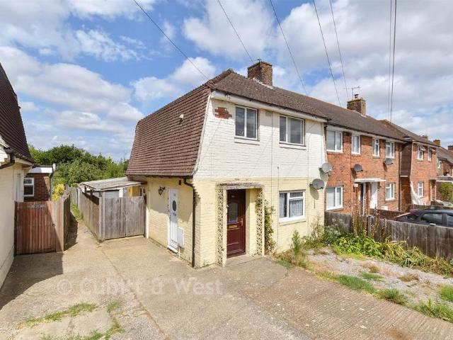 1 bedroom maisonette for sale