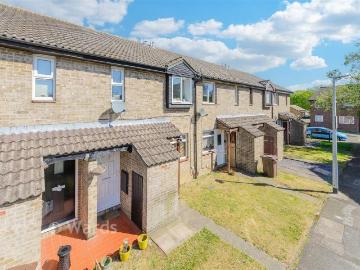 1 bedroom maisonette for sale