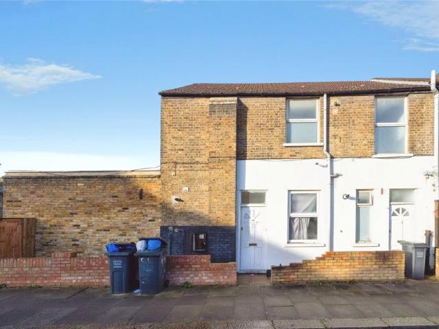1 bedroom maisonette for sale