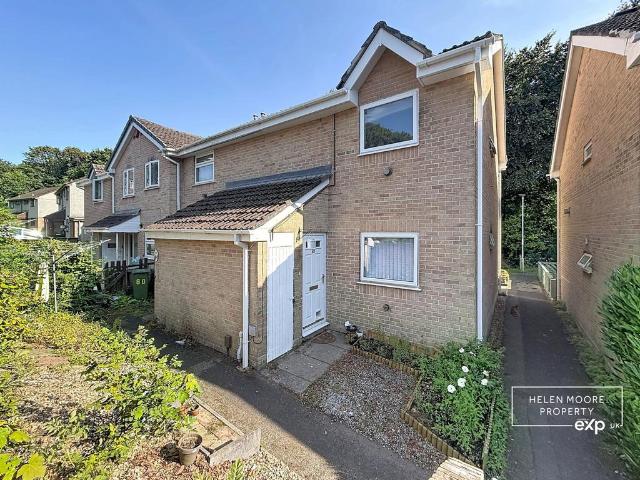 1 bedroom maisonette for sale