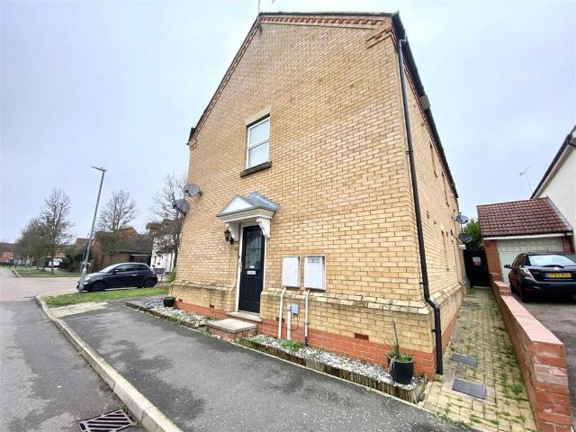 1 bedroom maisonette for sale