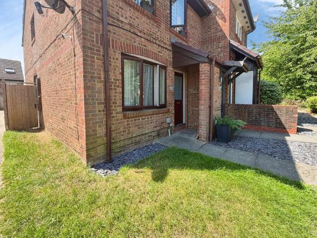 1 bedroom maisonette for sale