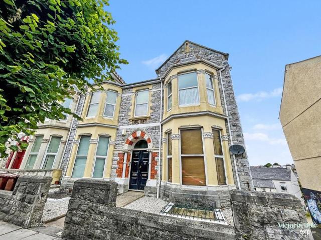 1 bedroom maisonette for sale