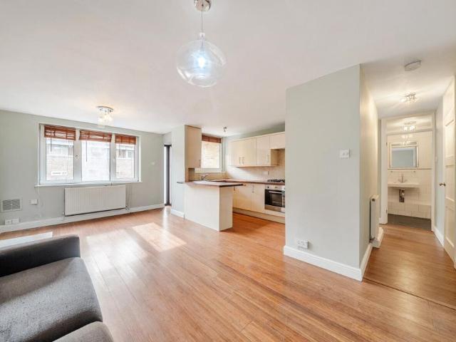 1 bedroom maisonette for sale