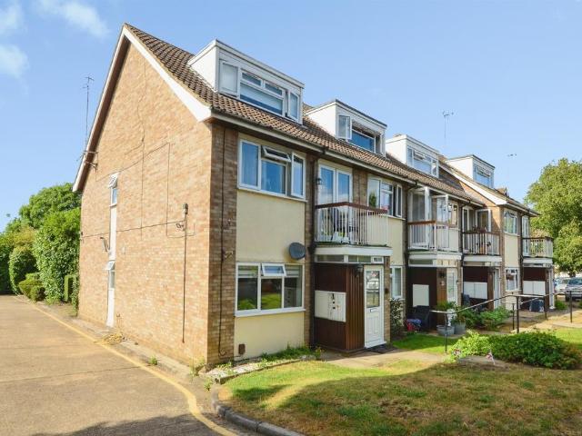 1 bedroom maisonette for sale