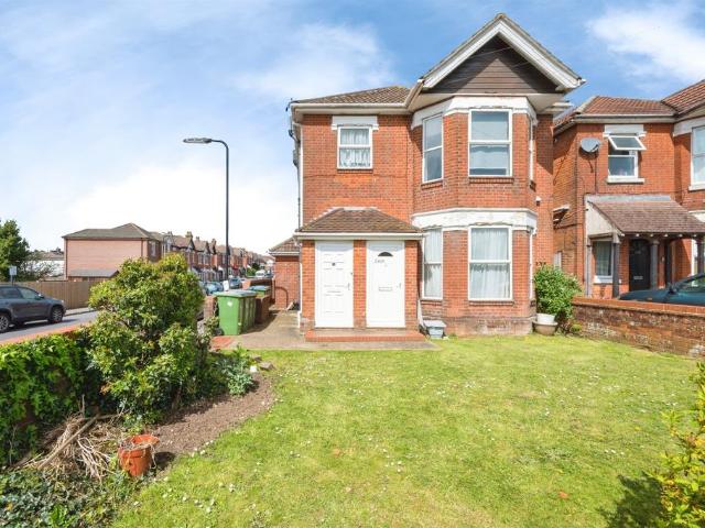 1 bedroom maisonette for sale