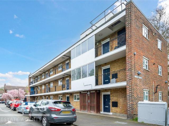 1 bedroom maisonette for sale